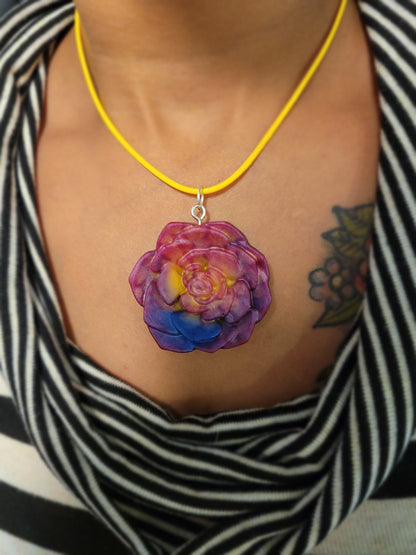 Multicolor Rose Necklace